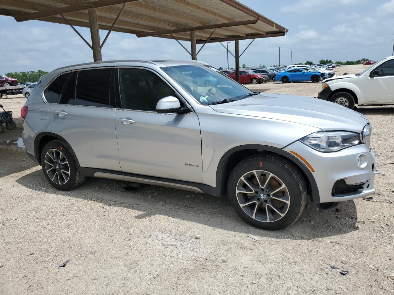 Photo 3 VIN: 5UXKR2C39H0X04241 - BMW X5 