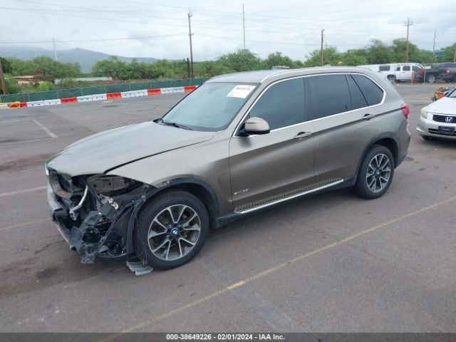 Photo 1 VIN: 5UXKR2C3XH0X03468 - BMW X5 