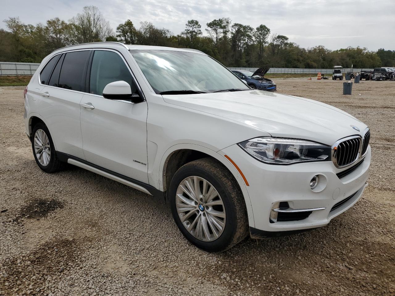 Photo 3 VIN: 5UXKR2C52G0R70717 - BMW X5 