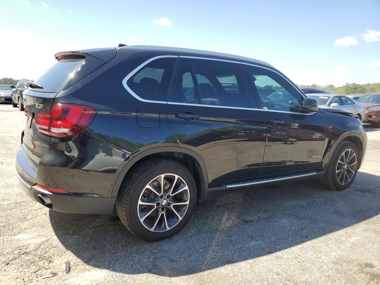 Photo 2 VIN: 5UXKR2C52H0U21181 - BMW X5 