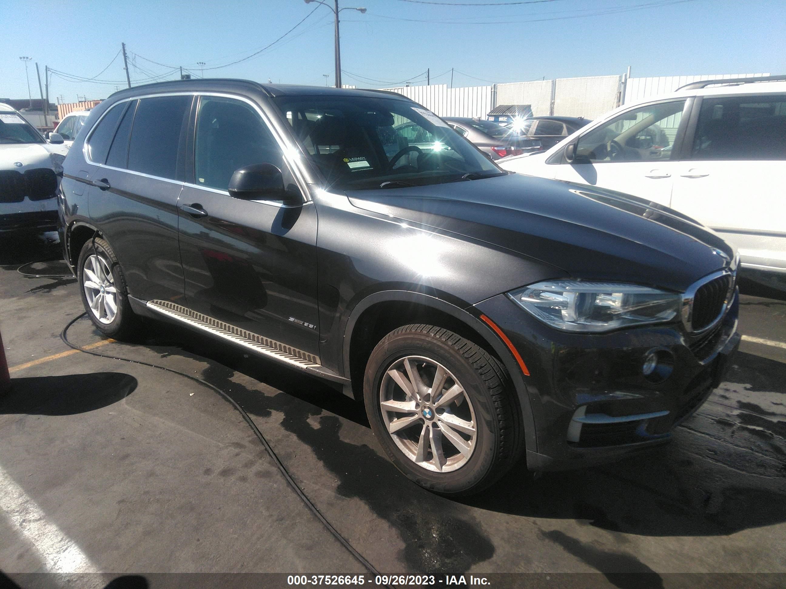 Photo 0 VIN: 5UXKR2C53E0H32973 - BMW X5 