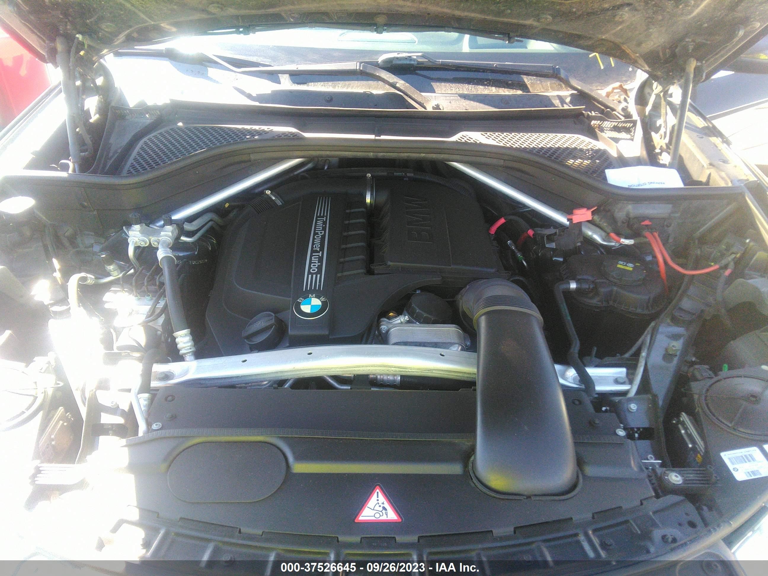 Photo 9 VIN: 5UXKR2C53E0H32973 - BMW X5 