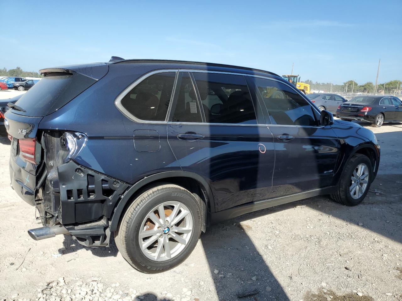 Photo 2 VIN: 5UXKR2C54F0H37729 - BMW X5 