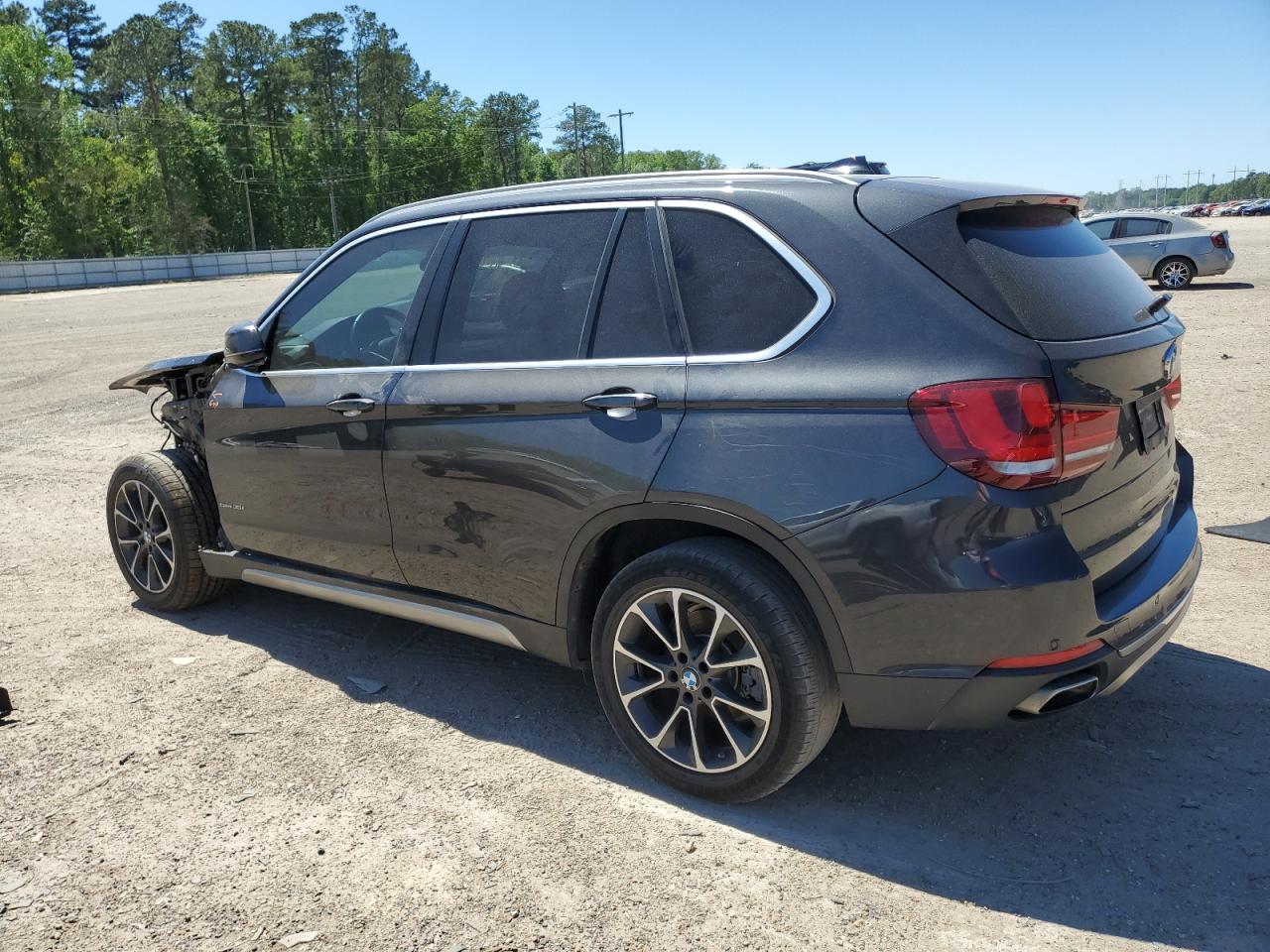 Photo 1 VIN: 5UXKR2C56J0Z17011 - BMW X5 