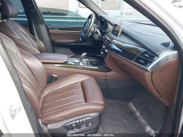 Photo 4 VIN: 5UXKR2C56J0Z19552 - BMW X5 