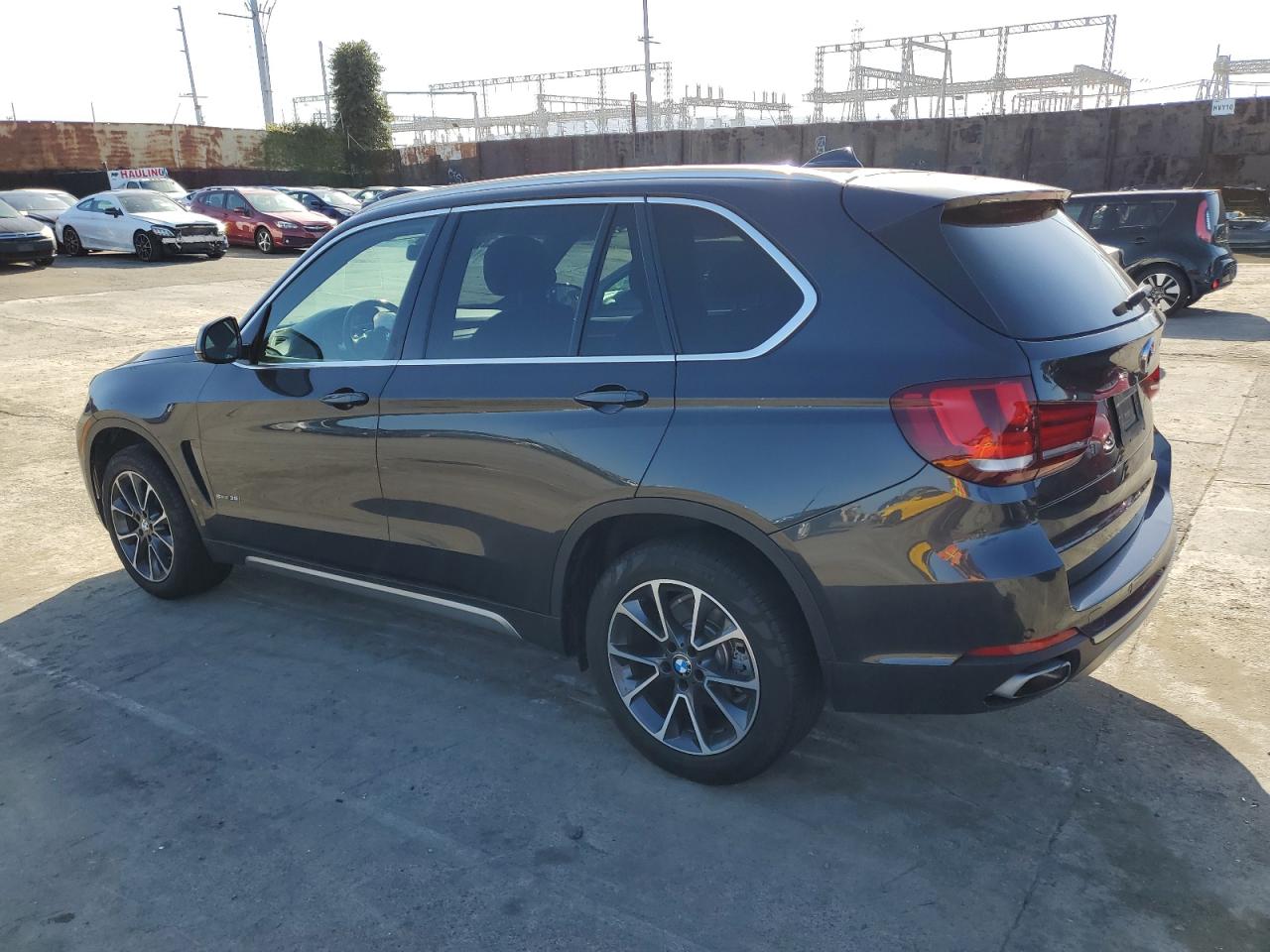 Photo 1 VIN: 5UXKR2C59J0Z18170 - BMW X5 