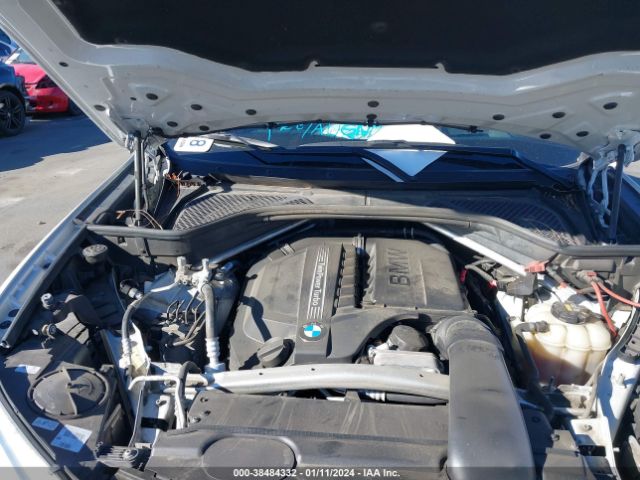 Photo 9 VIN: 5UXKR2C59J0Z22204 - BMW X5 