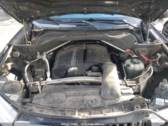 Photo 9 VIN: 5UXKR2C5XJ0X10556 - BMW X5 