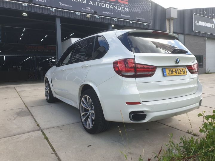 Photo 3 VIN: 5UXKR6C50F0J77177 - BMW X5 