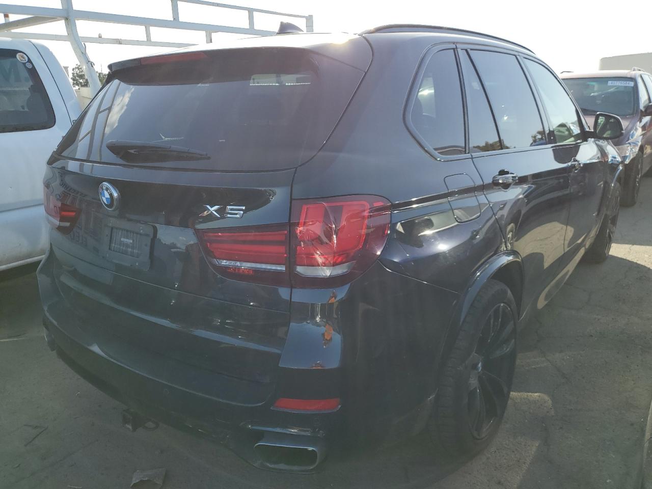 Photo 2 VIN: 5UXKR6C50J0U15506 - BMW X5 