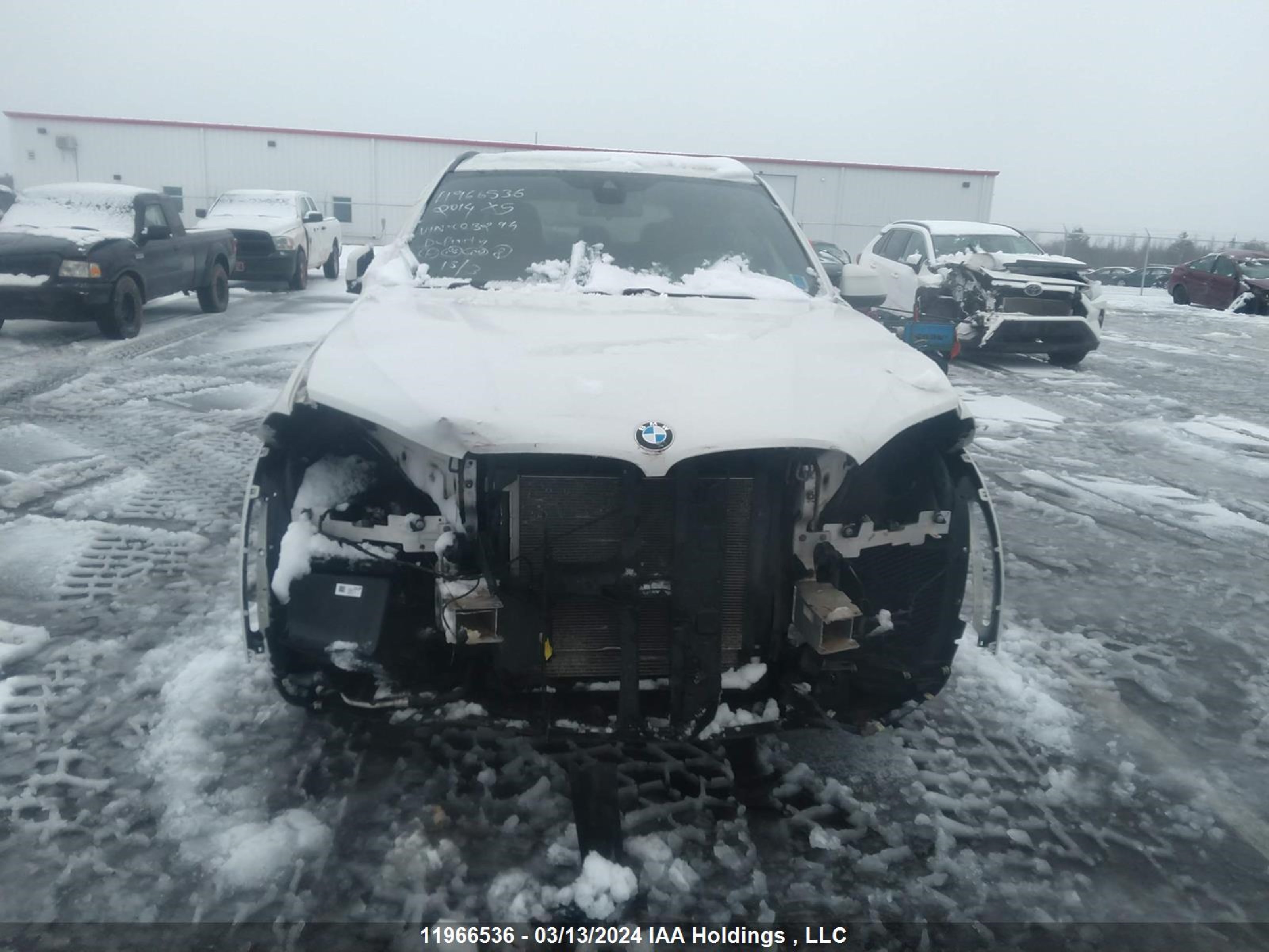 Photo 12 VIN: 5UXKR6C52E0C03294 - BMW X5 