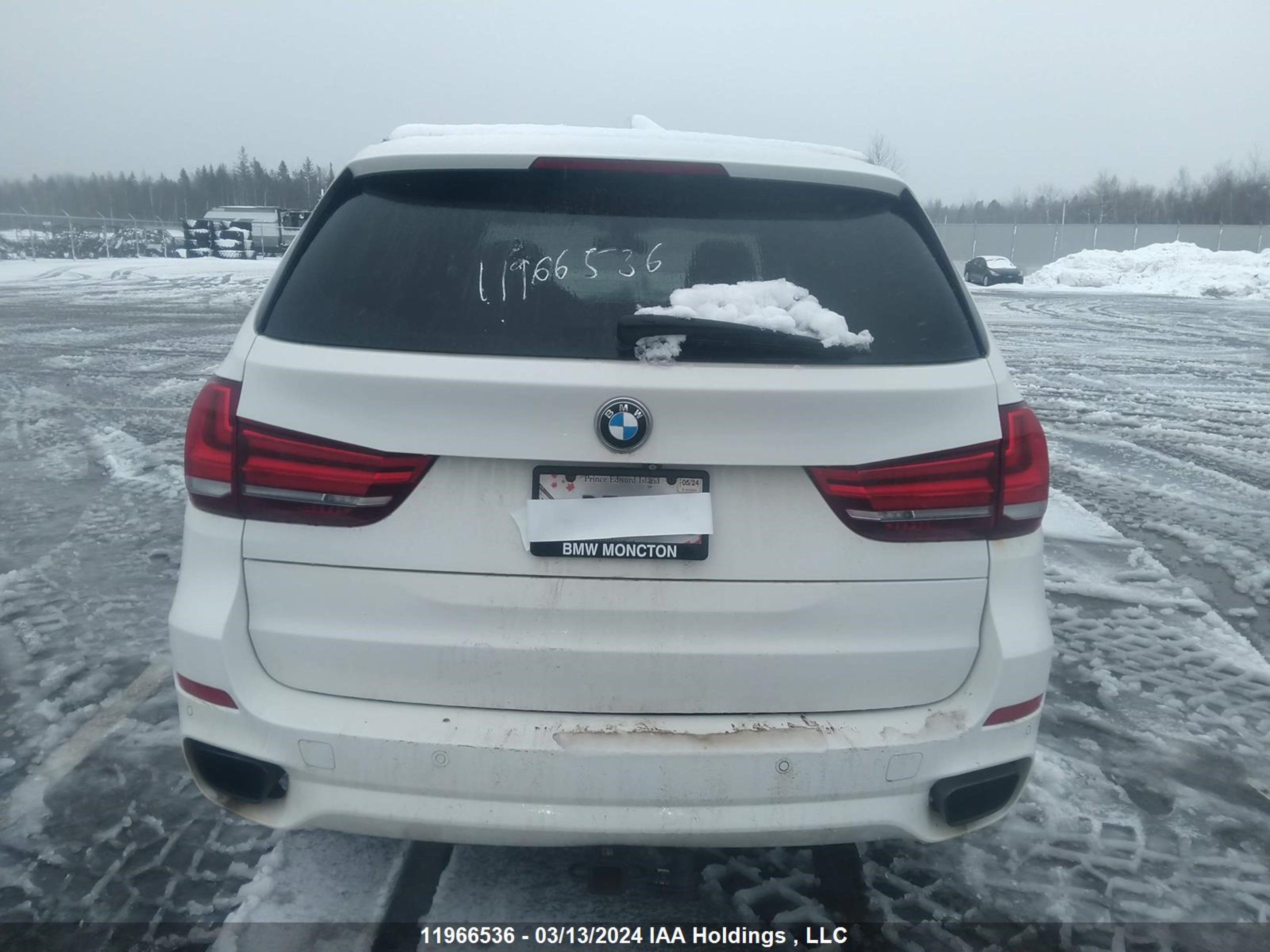 Photo 16 VIN: 5UXKR6C52E0C03294 - BMW X5 