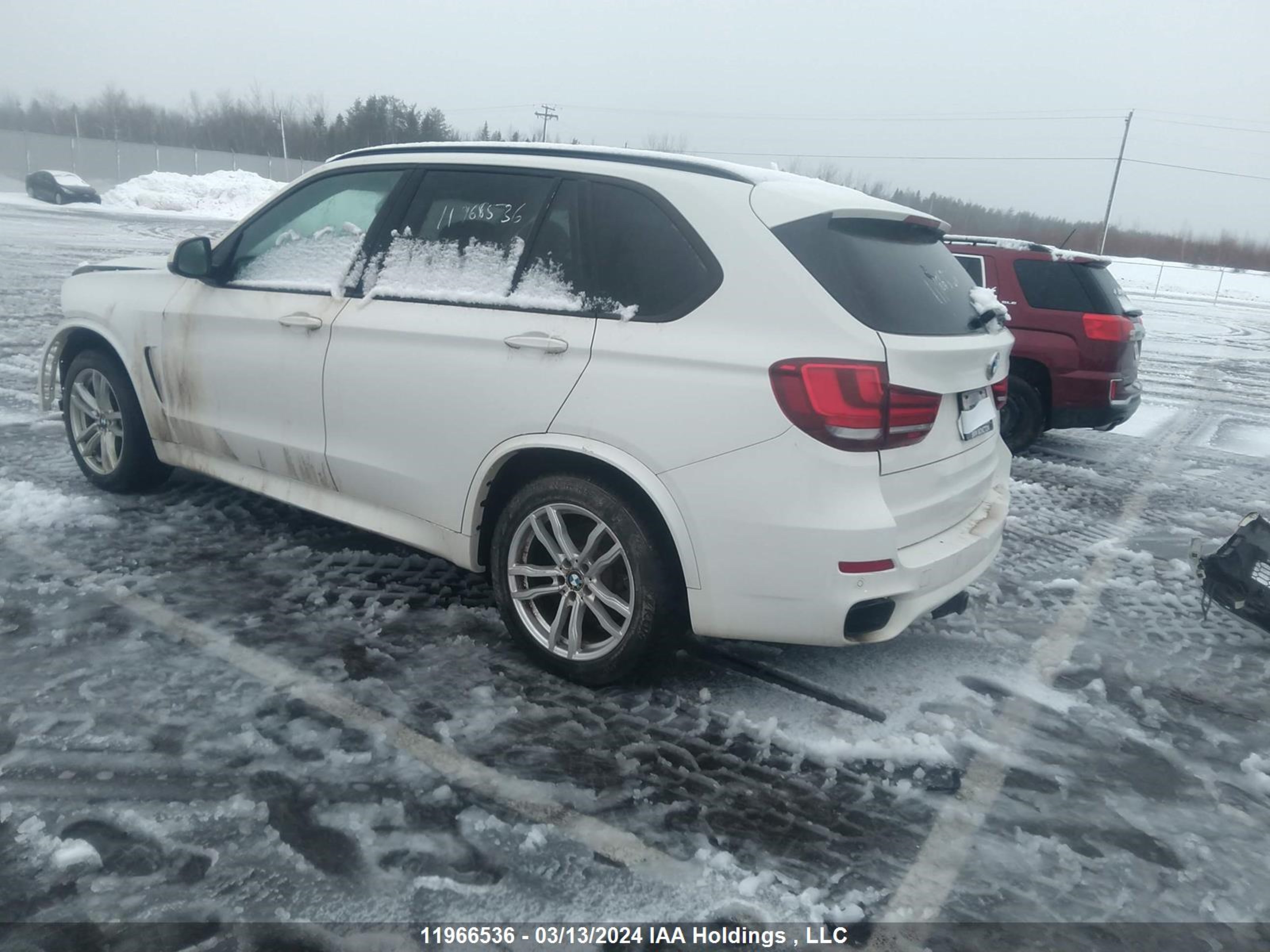 Photo 2 VIN: 5UXKR6C52E0C03294 - BMW X5 