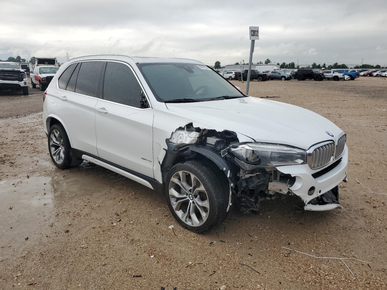 Photo 4 VIN: 5UXKR6C52J0U15071 - BMW X5 