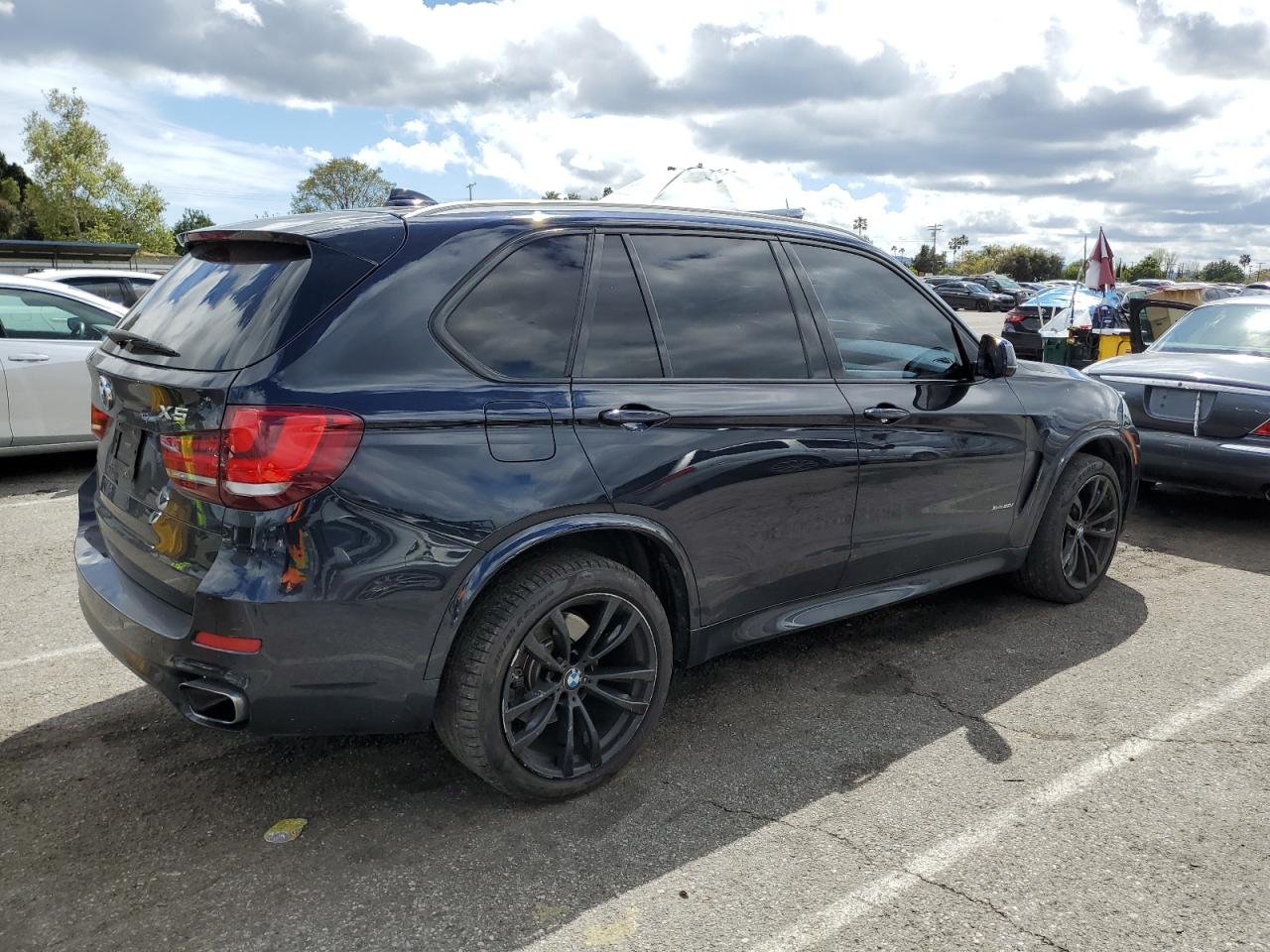 Photo 2 VIN: 5UXKR6C53JL069708 - BMW X5 