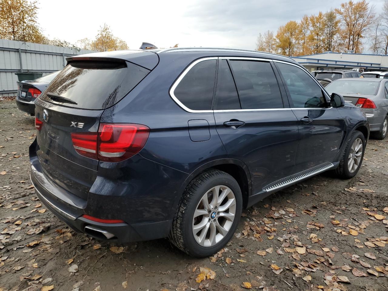 Photo 2 VIN: 5UXKR6C58F0J77461 - BMW X5 