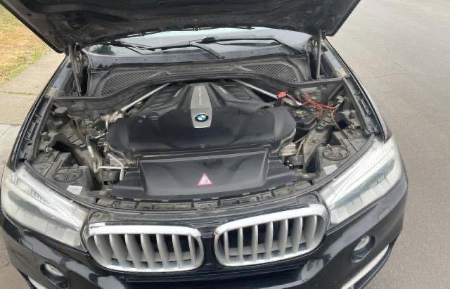 Photo 6 VIN: 5UXKR6C5XF0J77705 - BMW X5 