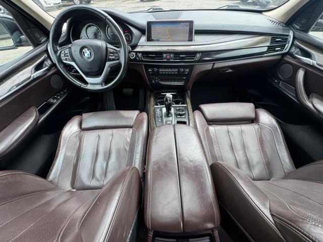 Photo 8 VIN: 5UXKR6C5XG0J81447 - BMW X5 XDRIVE5 