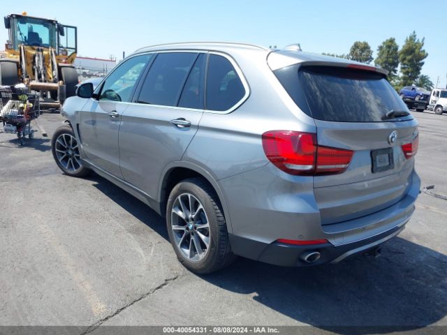 Photo 2 VIN: 5UXKS4C3XH0U05535 - BMW X5 