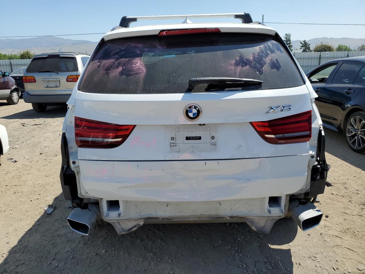 Photo 5 VIN: 5UXKS4C56F0N05615 - BMW X5 