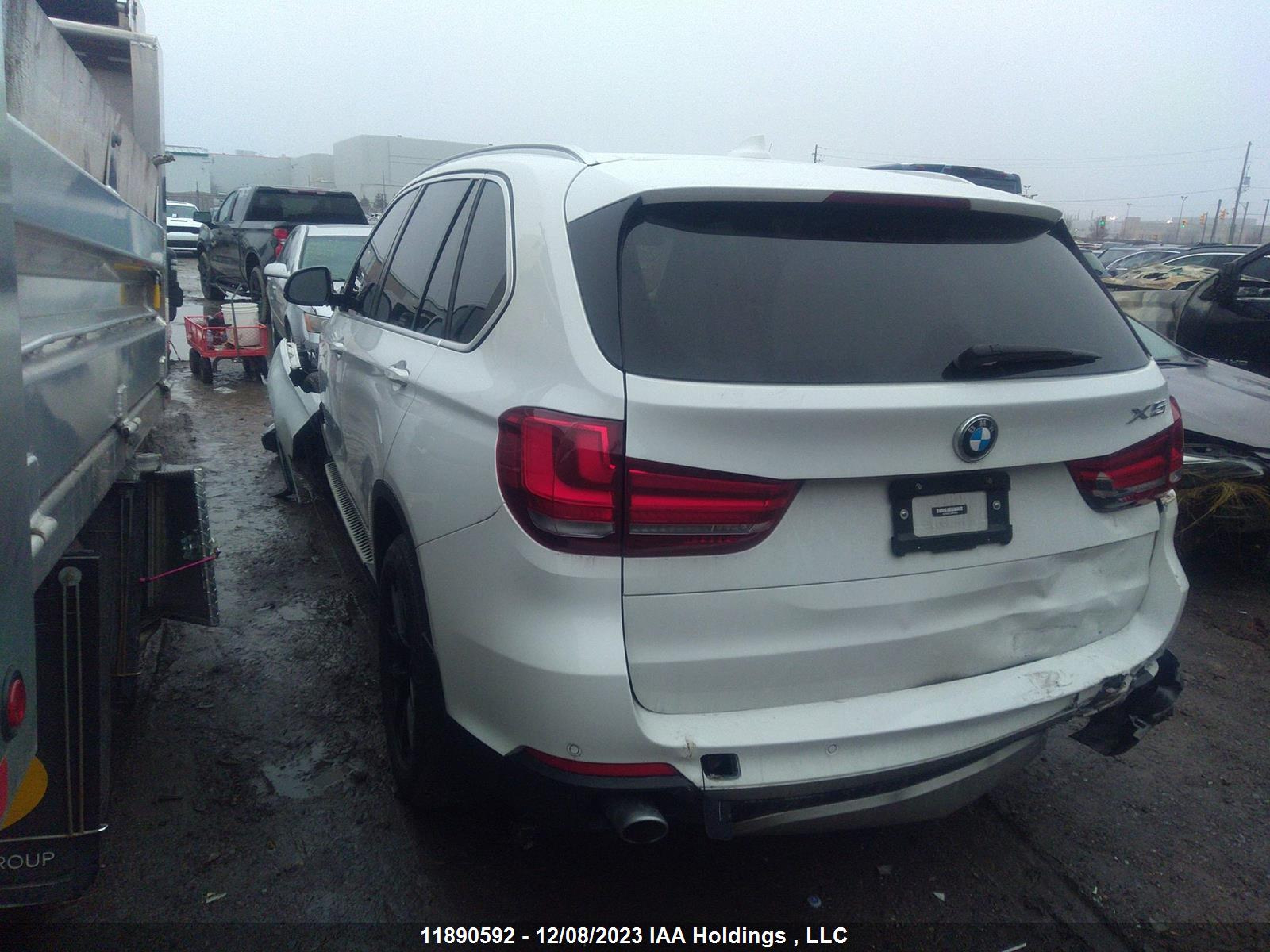 Photo 2 VIN: 5UXKS4C57G0N14020 - BMW X5 