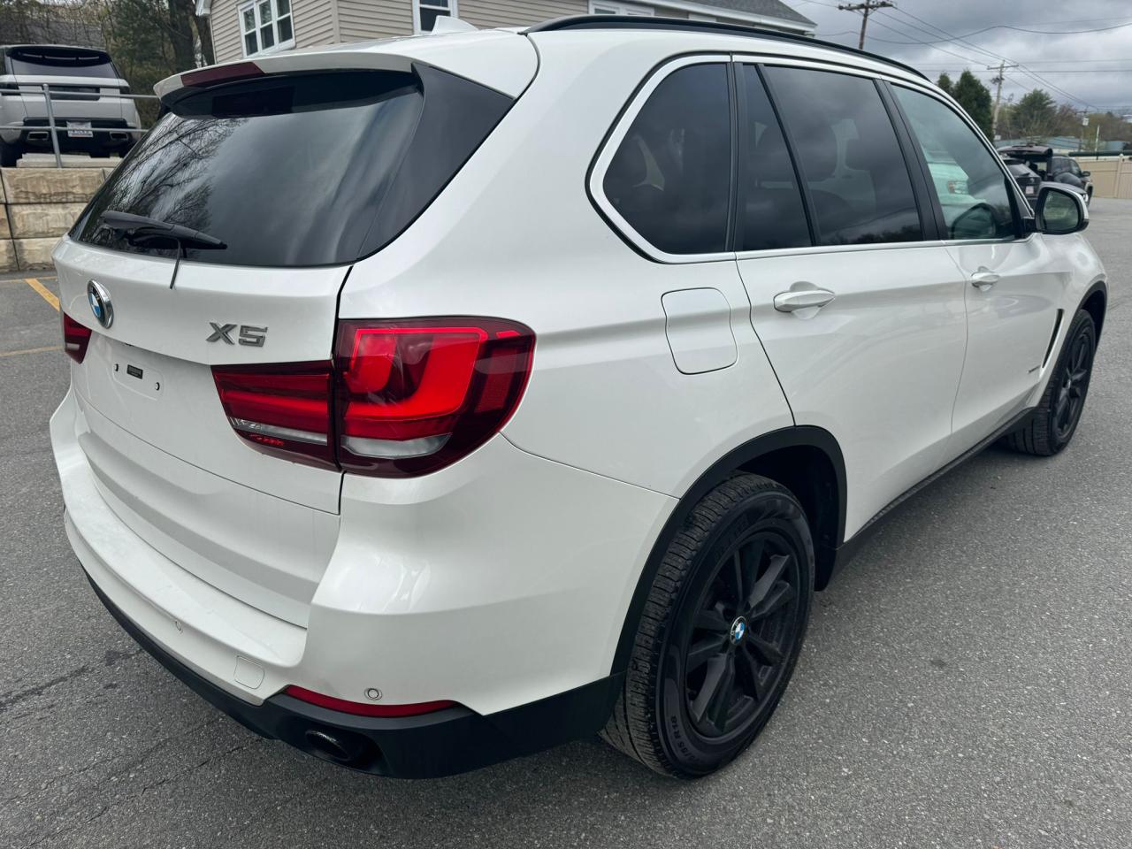 Photo 2 VIN: 5UXKS4C58F0N09617 - BMW X5 