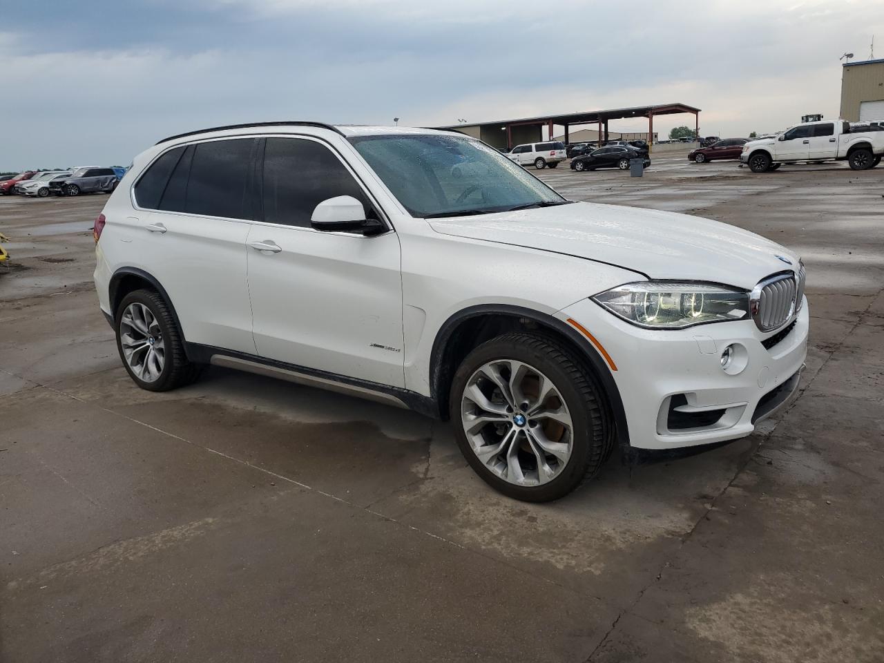 Photo 3 VIN: 5UXKS4C5XF0N09473 - BMW X5 