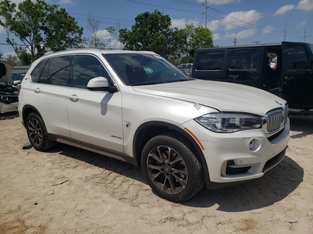 Photo 3 VIN: 5UXKT0C51J0W01652 - BMW X5 