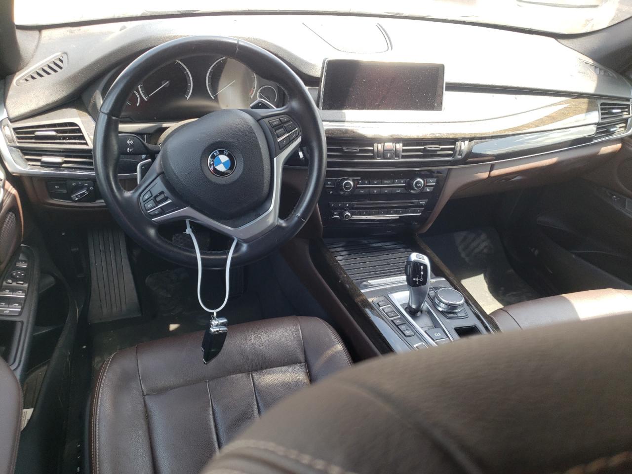 Photo 7 VIN: 5UXKT0C51J0W01652 - BMW X5 