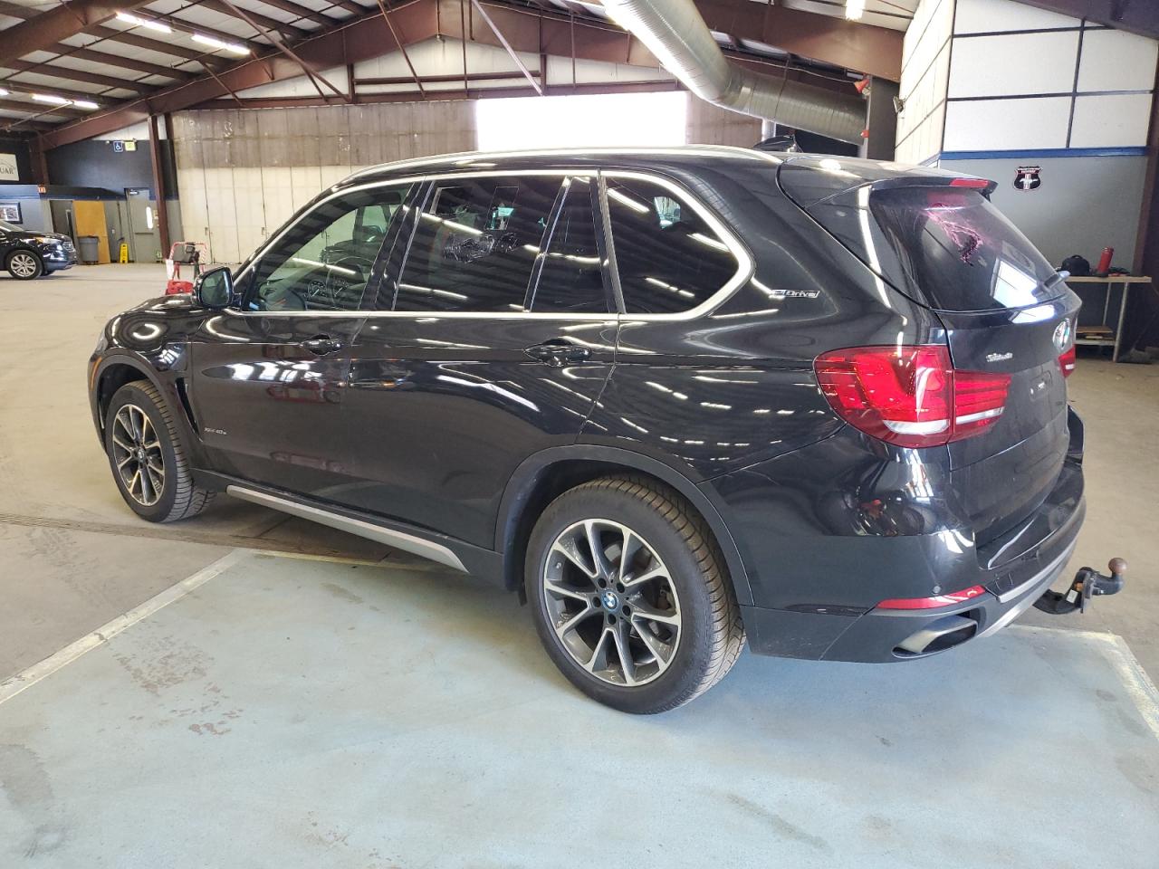 Photo 1 VIN: 5UXKT0C54J0W03329 - BMW X5 