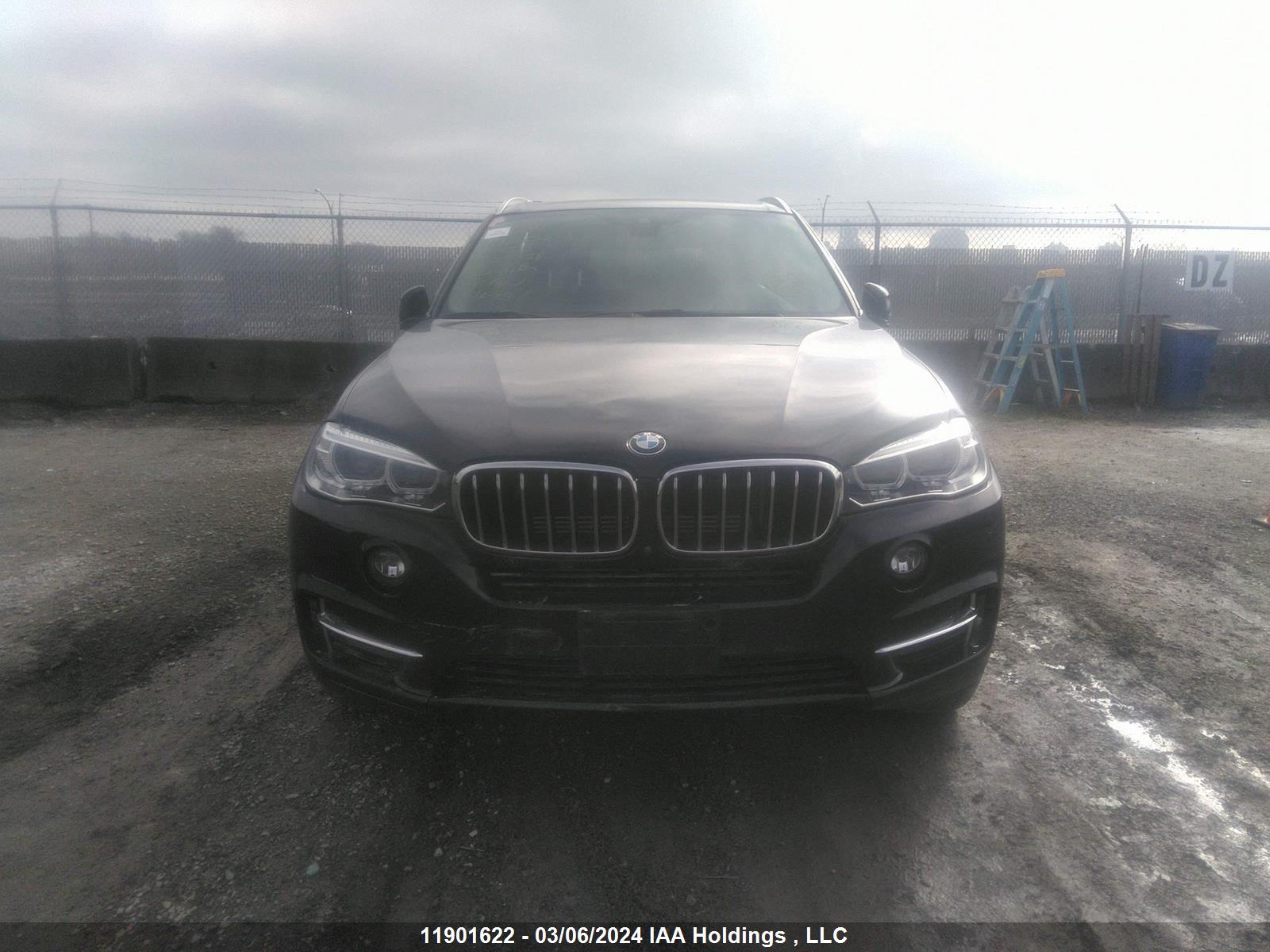 Photo 11 VIN: 5UXKT0C57J0W03938 - BMW X5 