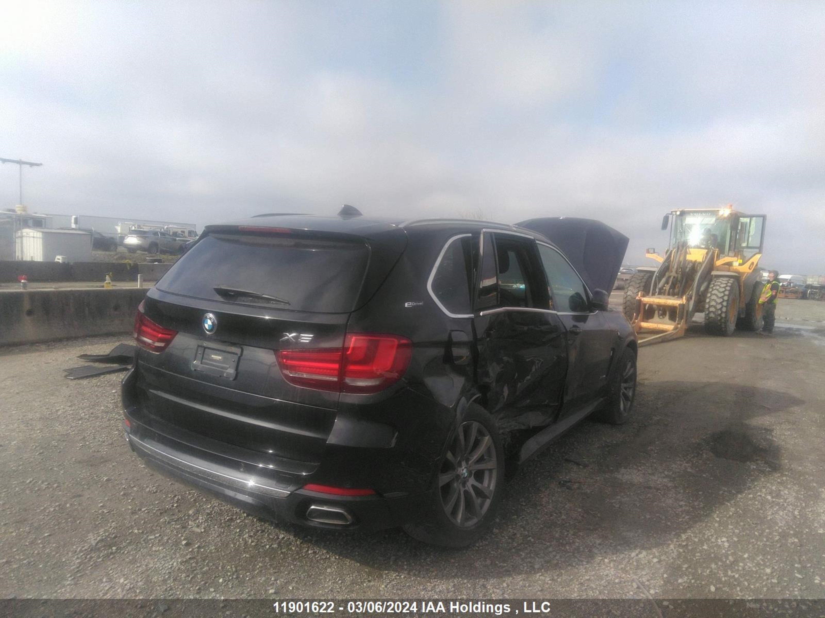 Photo 3 VIN: 5UXKT0C57J0W03938 - BMW X5 