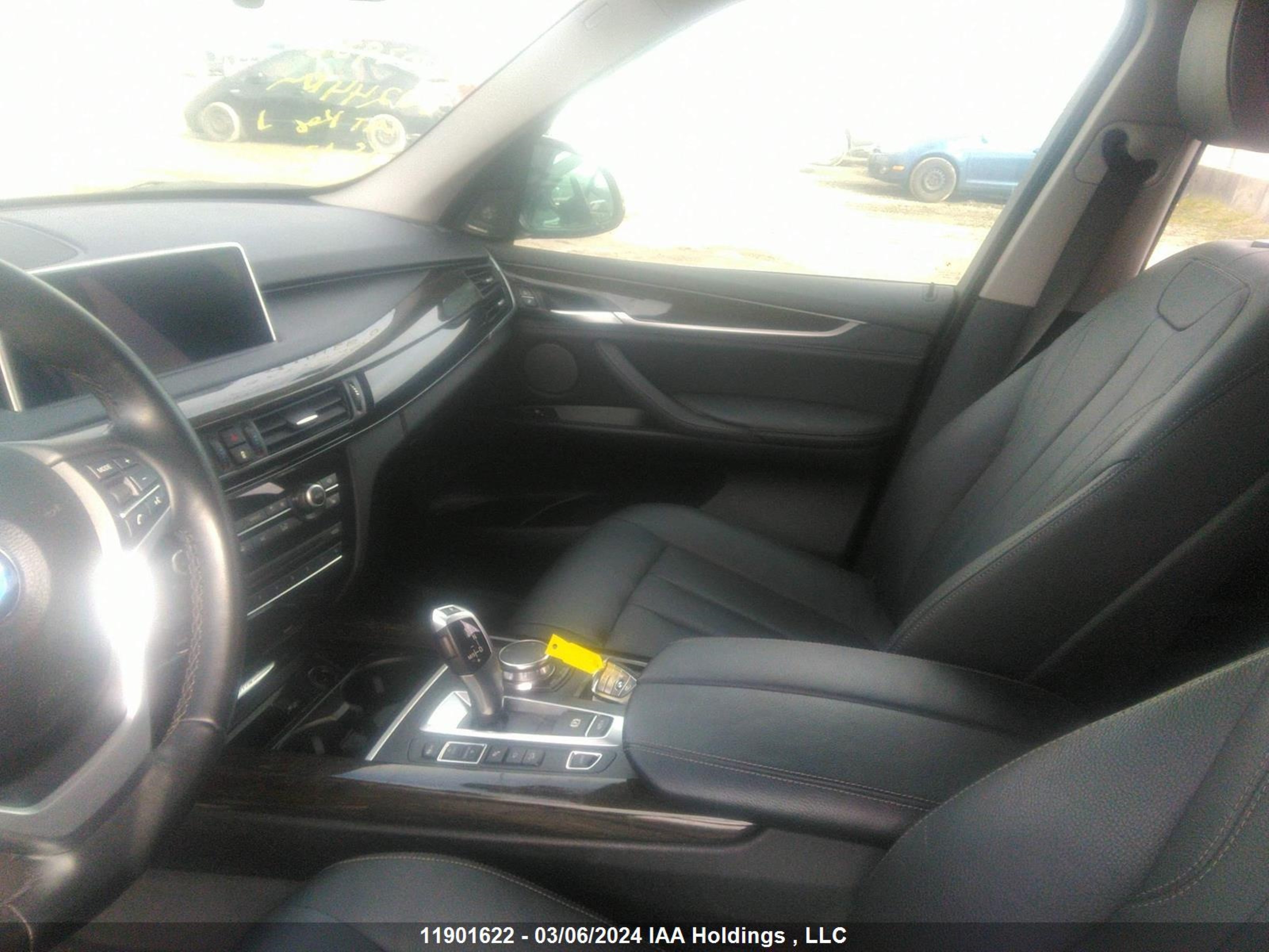 Photo 4 VIN: 5UXKT0C57J0W03938 - BMW X5 