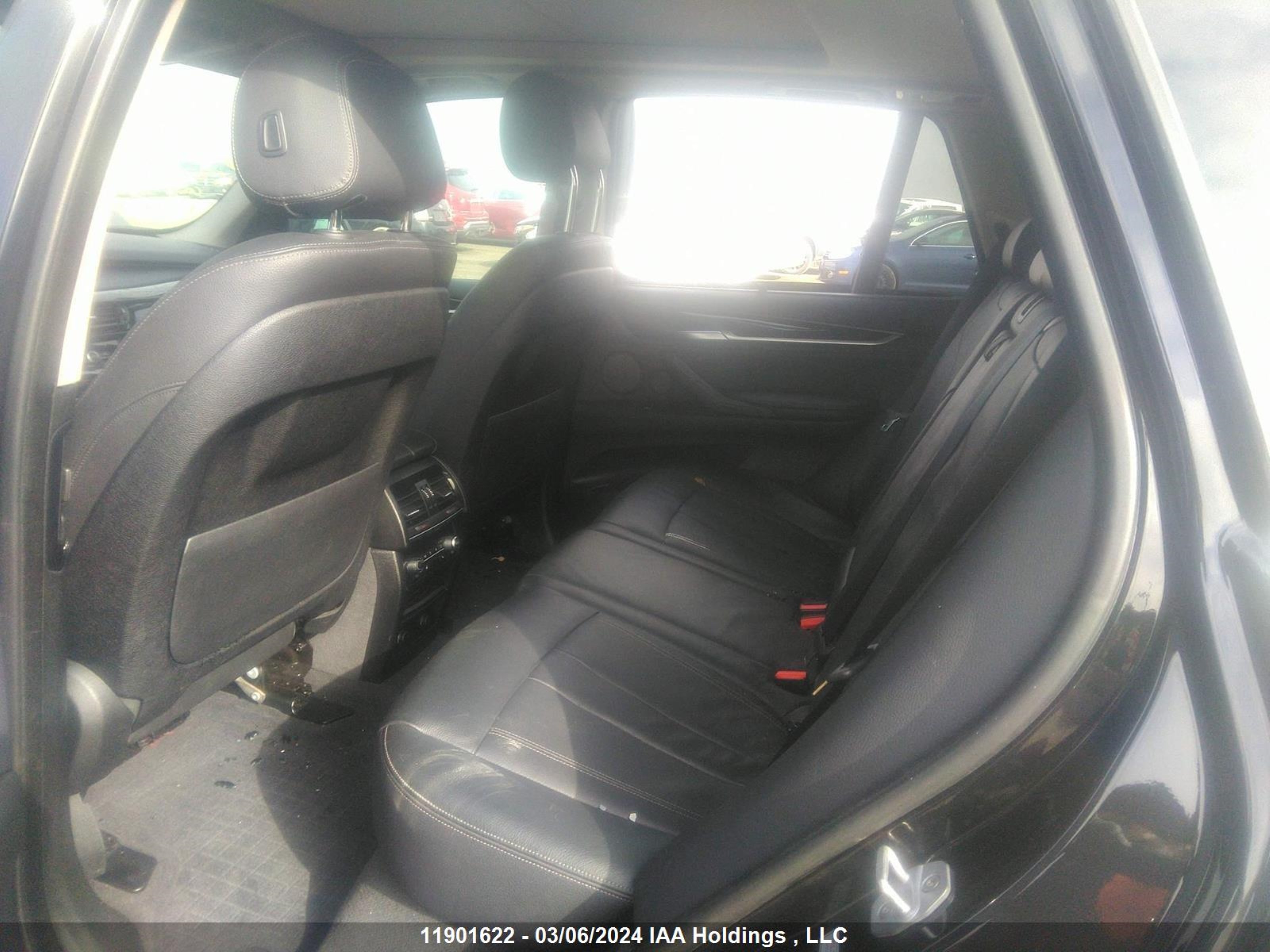 Photo 7 VIN: 5UXKT0C57J0W03938 - BMW X5 