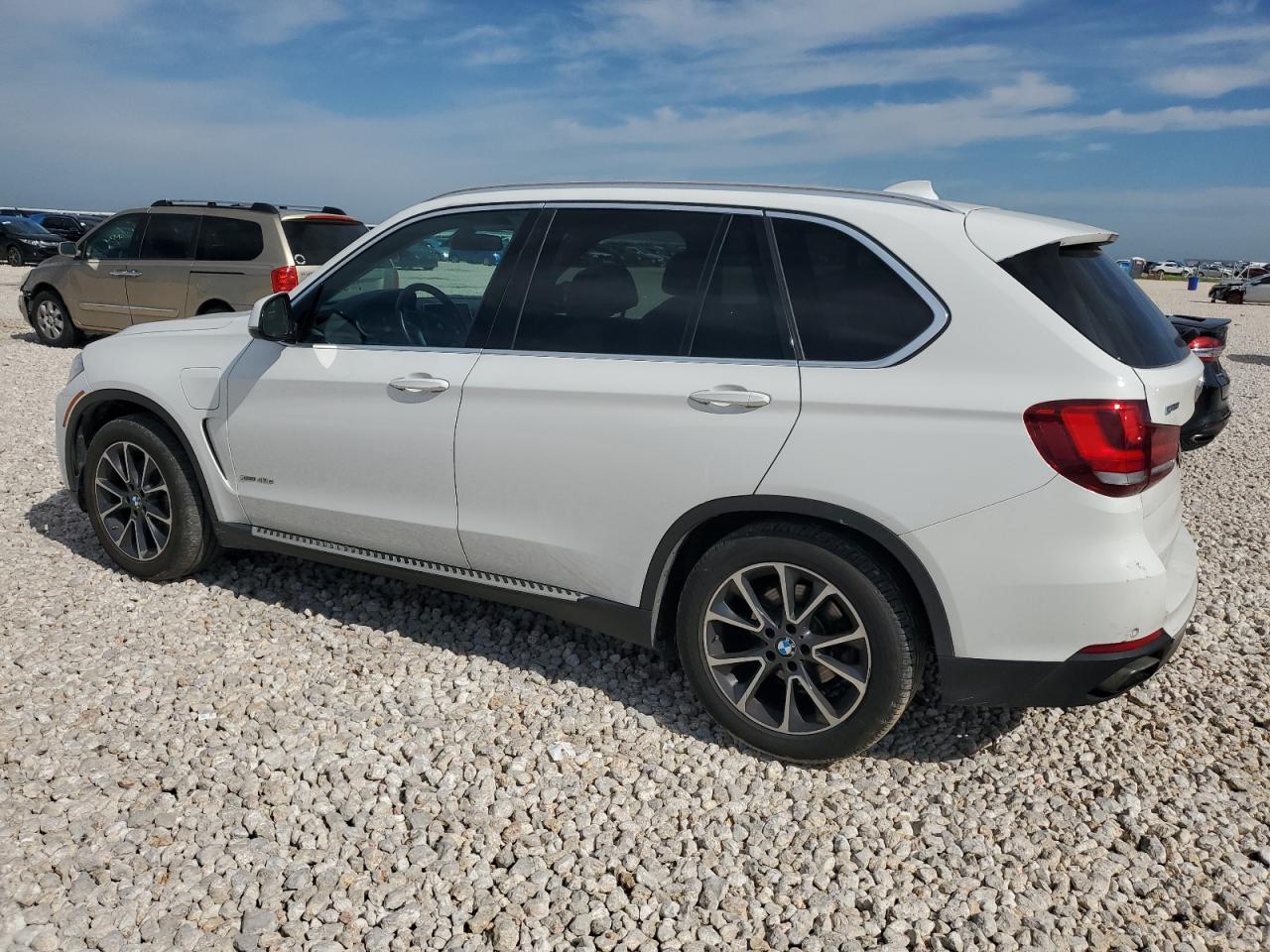 Photo 1 VIN: 5UXKT0C59G0F75104 - BMW X5 