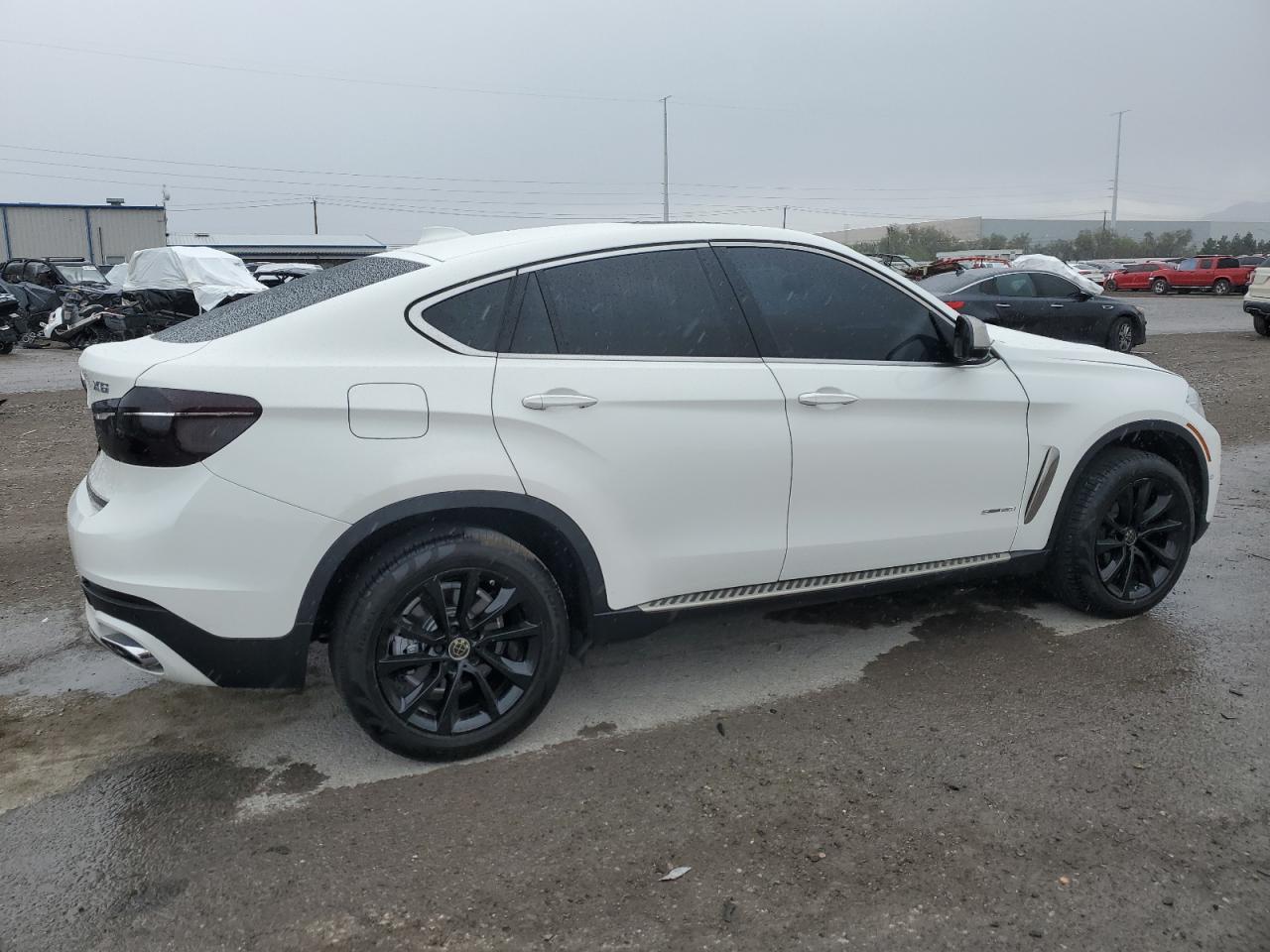 Photo 2 VIN: 5UXKU0C50K0H98928 - BMW X6 