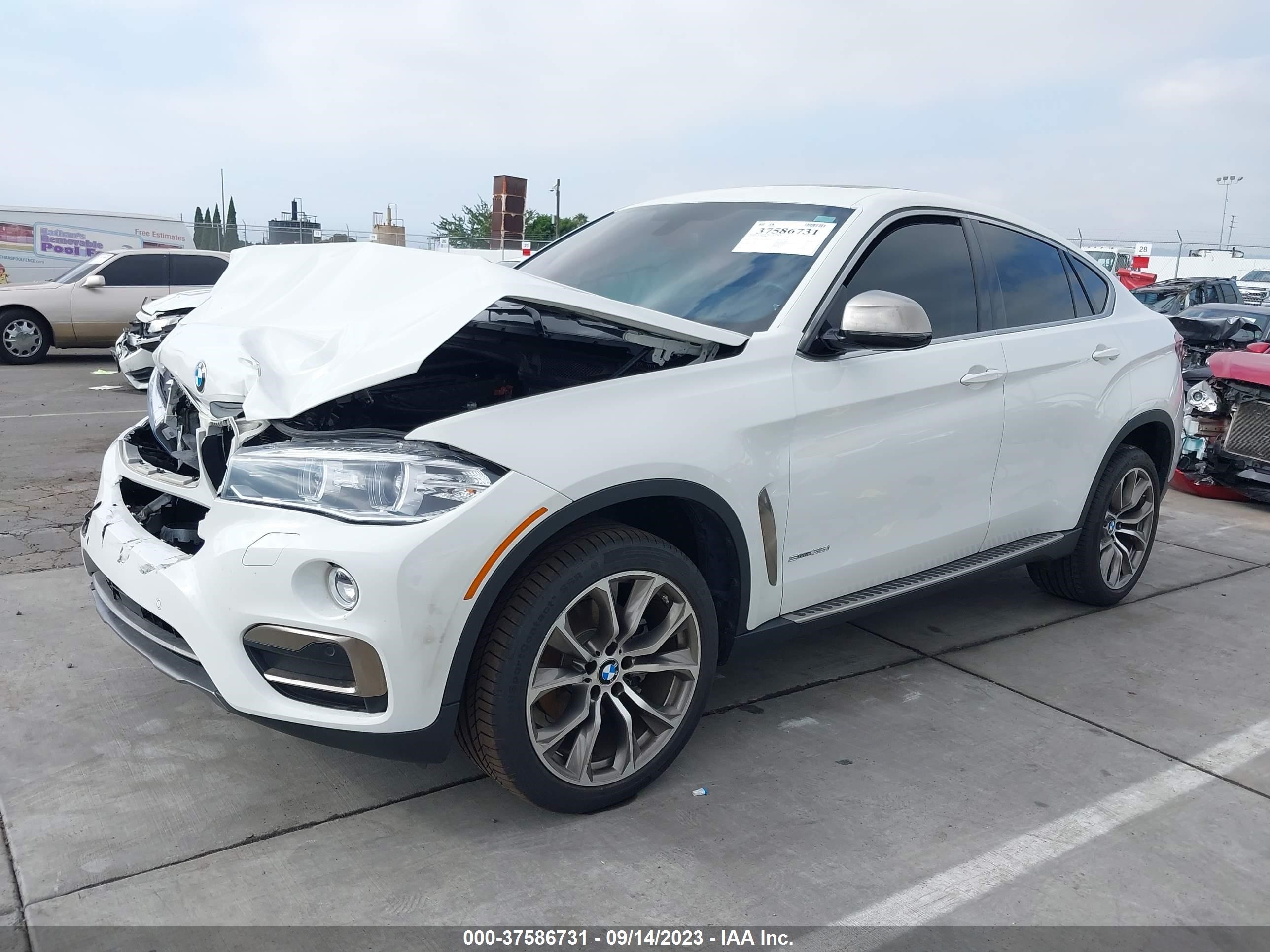 Photo 1 VIN: 5UXKU0C57F0F91992 - BMW X6 