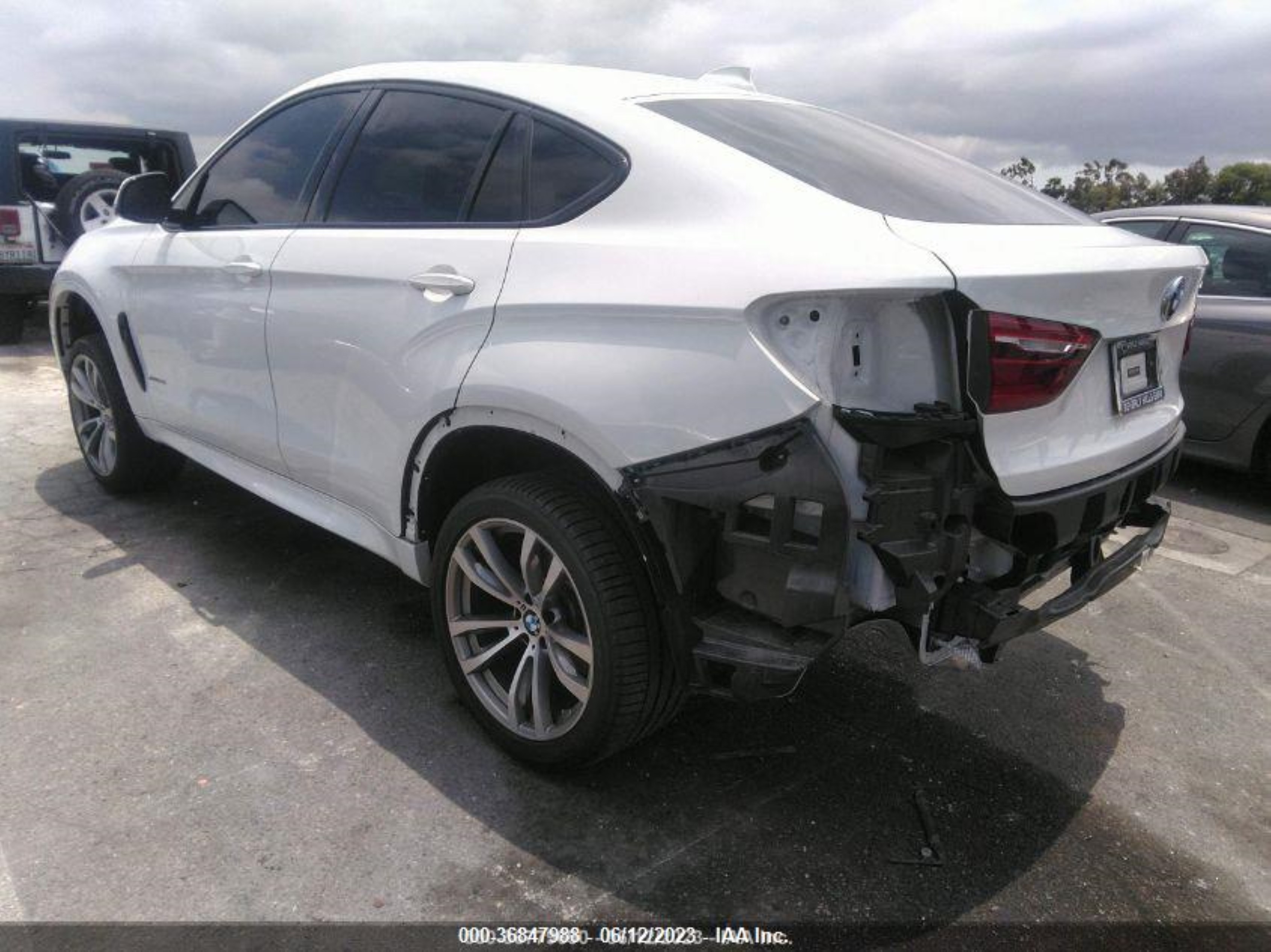 Photo 2 VIN: 5UXKU2C56J0Z61556 - BMW X6 