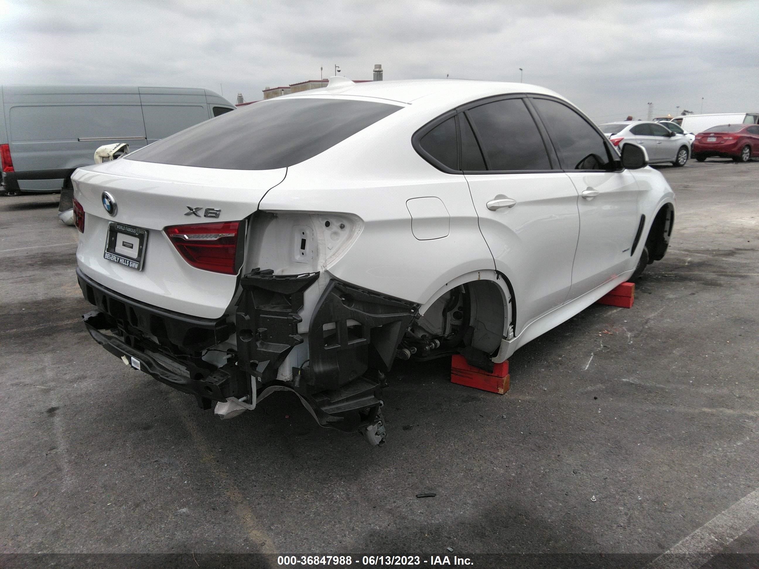 Photo 3 VIN: 5UXKU2C56J0Z61556 - BMW X6 