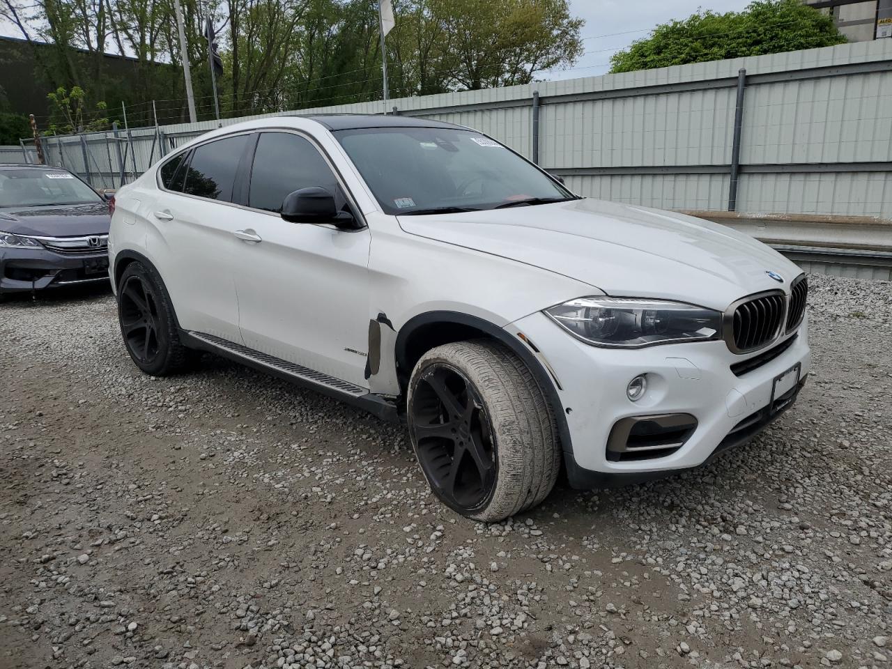 Photo 3 VIN: 5UXKU6C51F0F94180 - BMW X6 