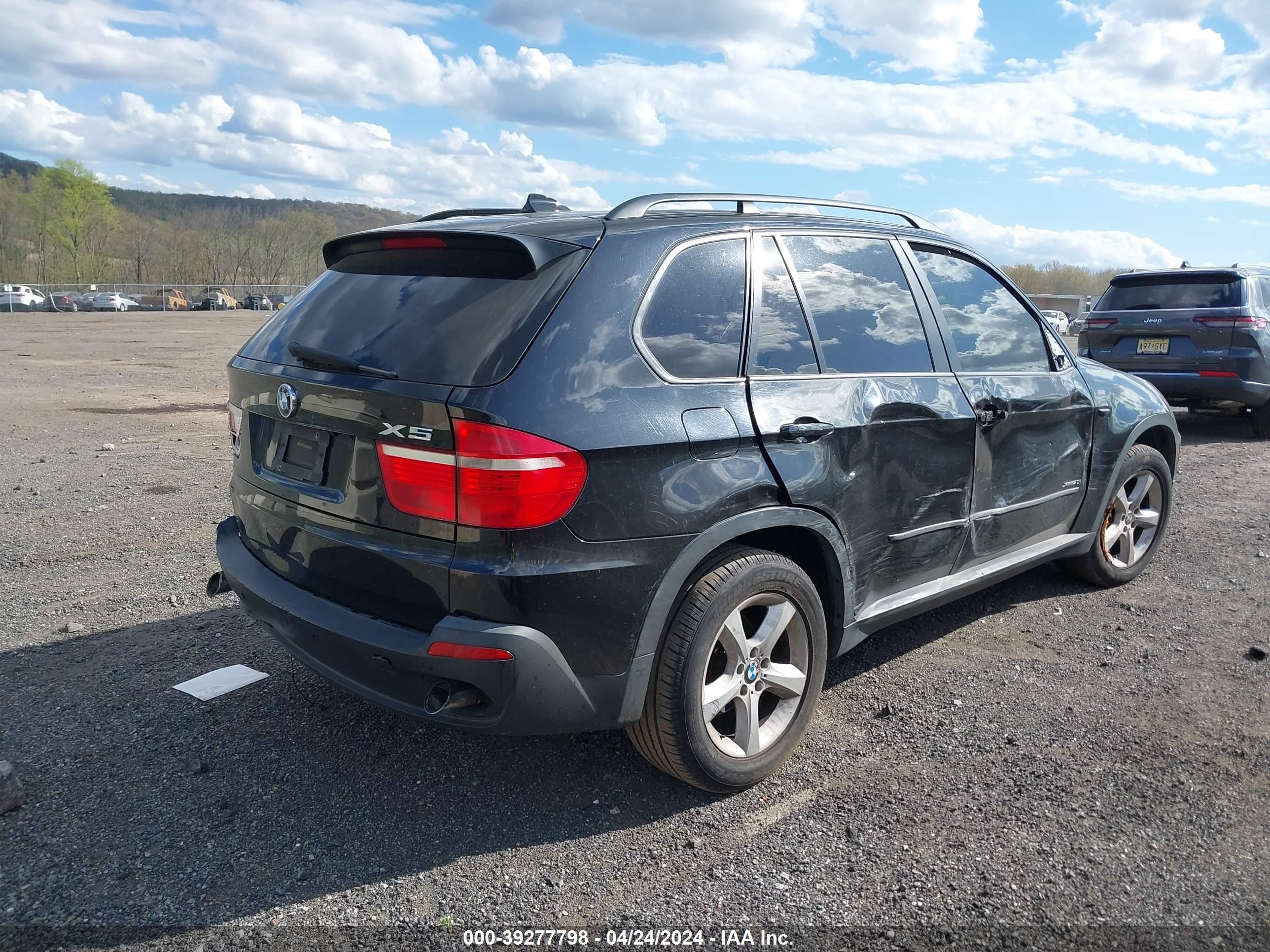 Photo 2 VIN: 5UXSE43589L268010 - BMW X5 