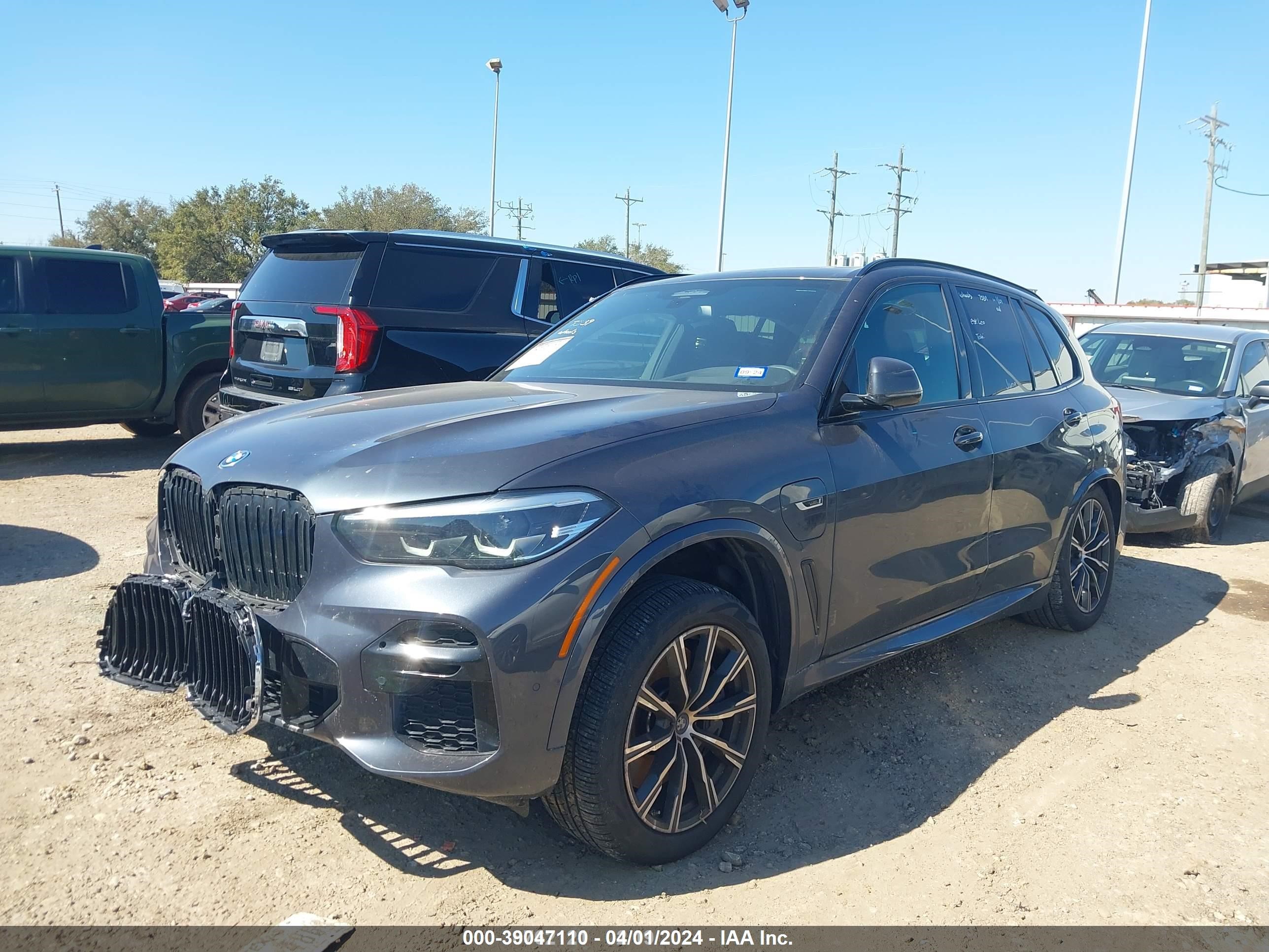 Photo 2 VIN: 5UXTA6C05N9N29812 - BMW X5 