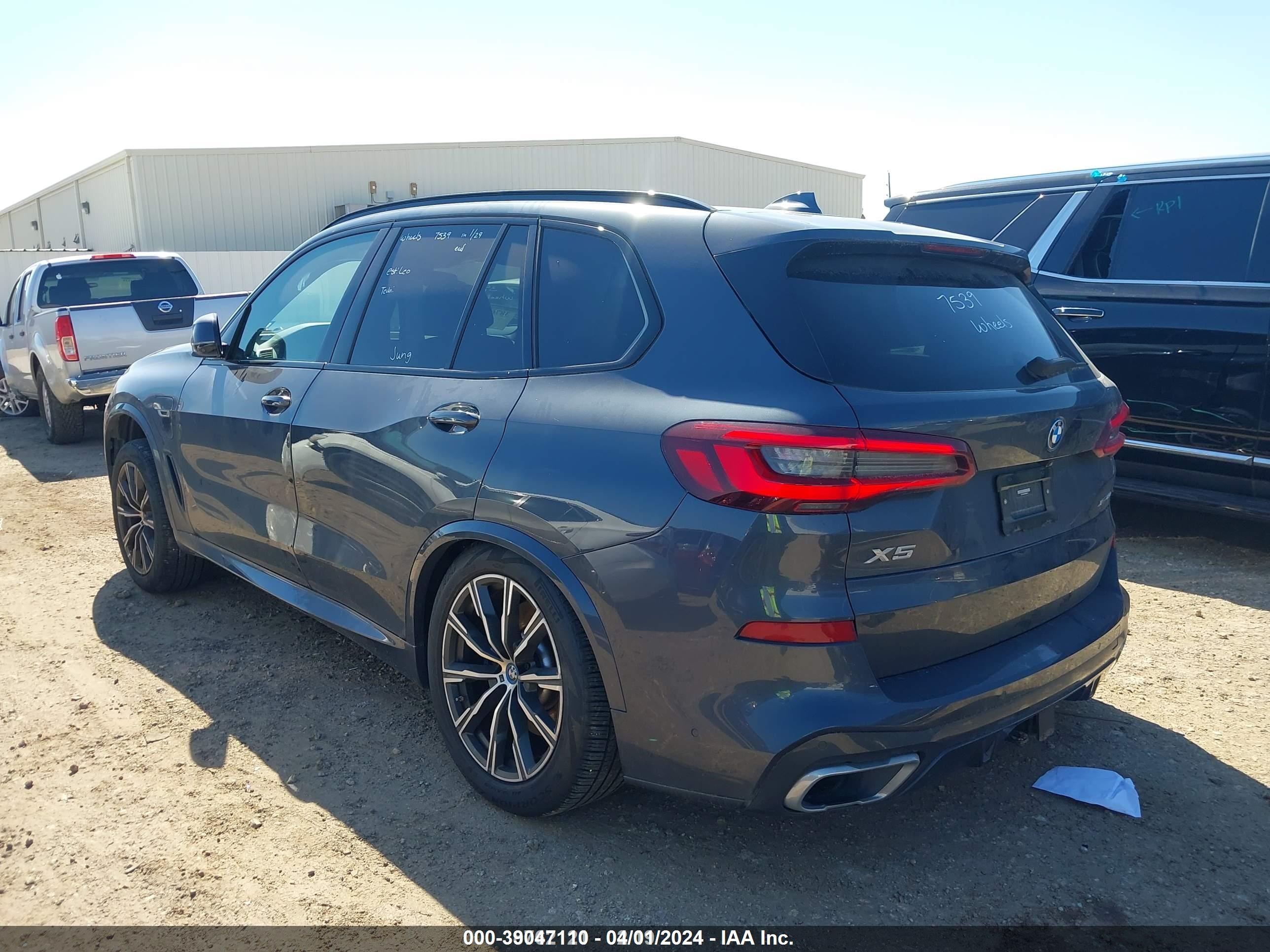 Photo 3 VIN: 5UXTA6C05N9N29812 - BMW X5 