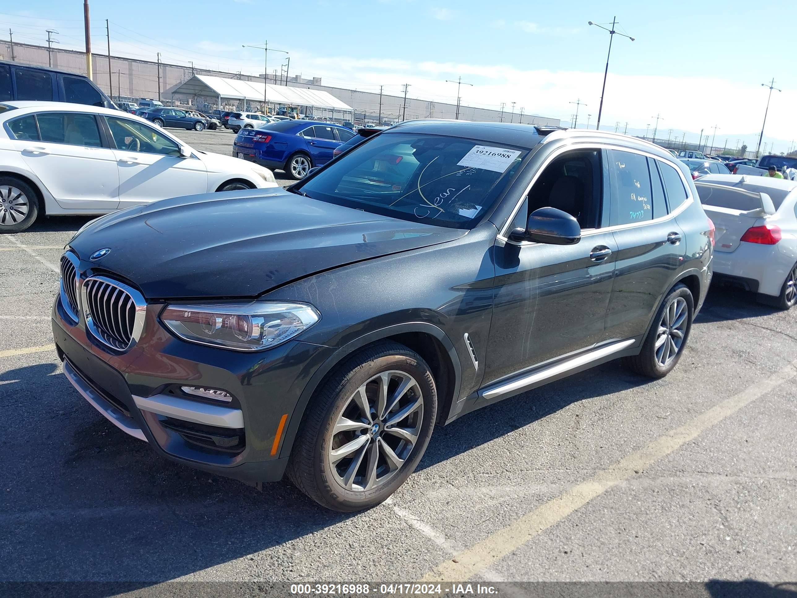 Photo 1 VIN: 5UXTR7C50KLF24075 - BMW X3 