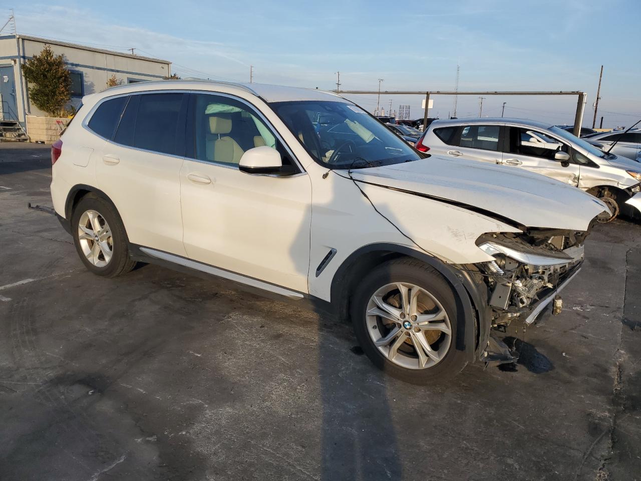 Photo 3 VIN: 5UXTR7C50KLF36145 - BMW X3 