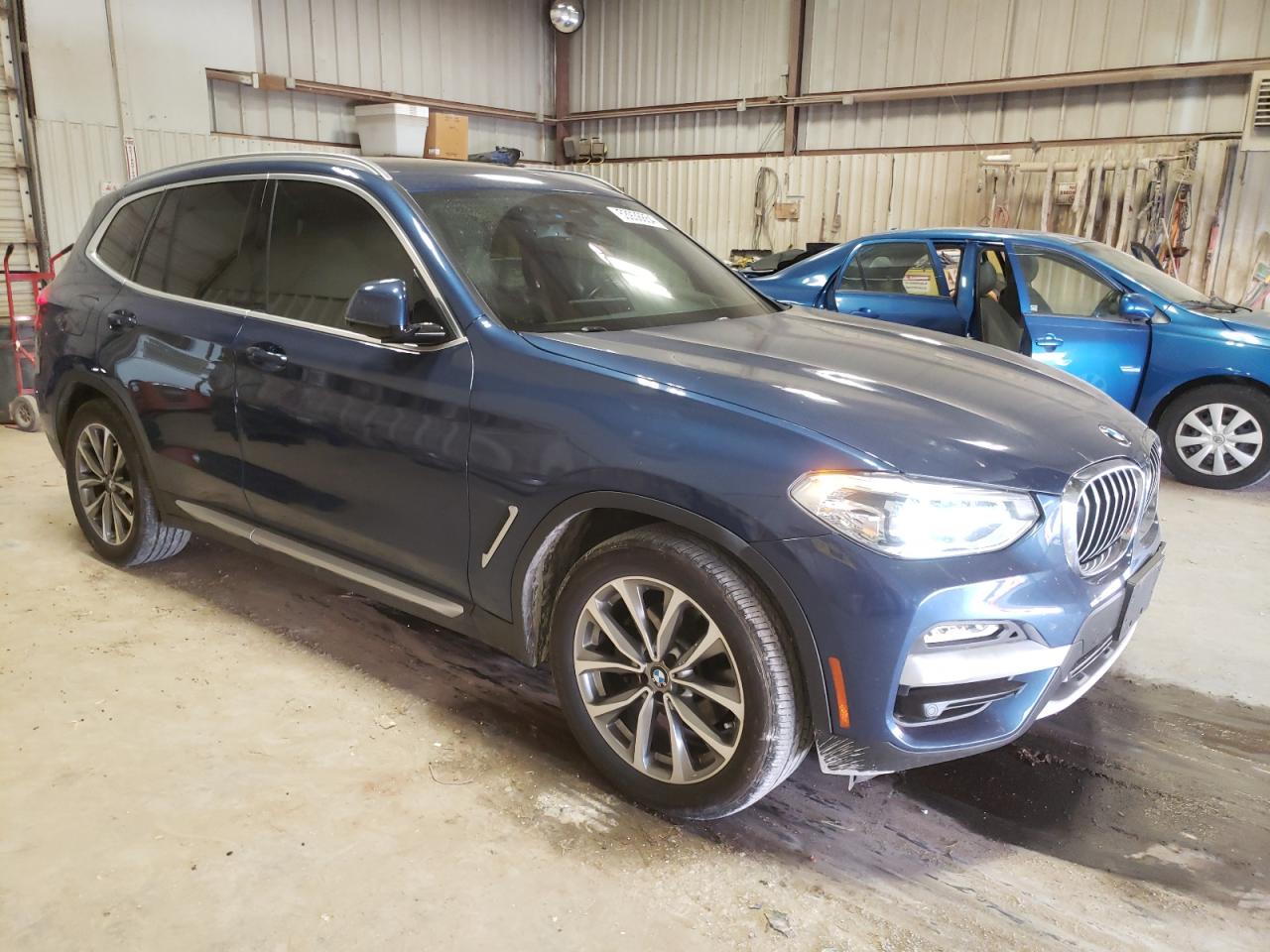 Photo 3 VIN: 5UXTR7C51KLF31519 - BMW X3 