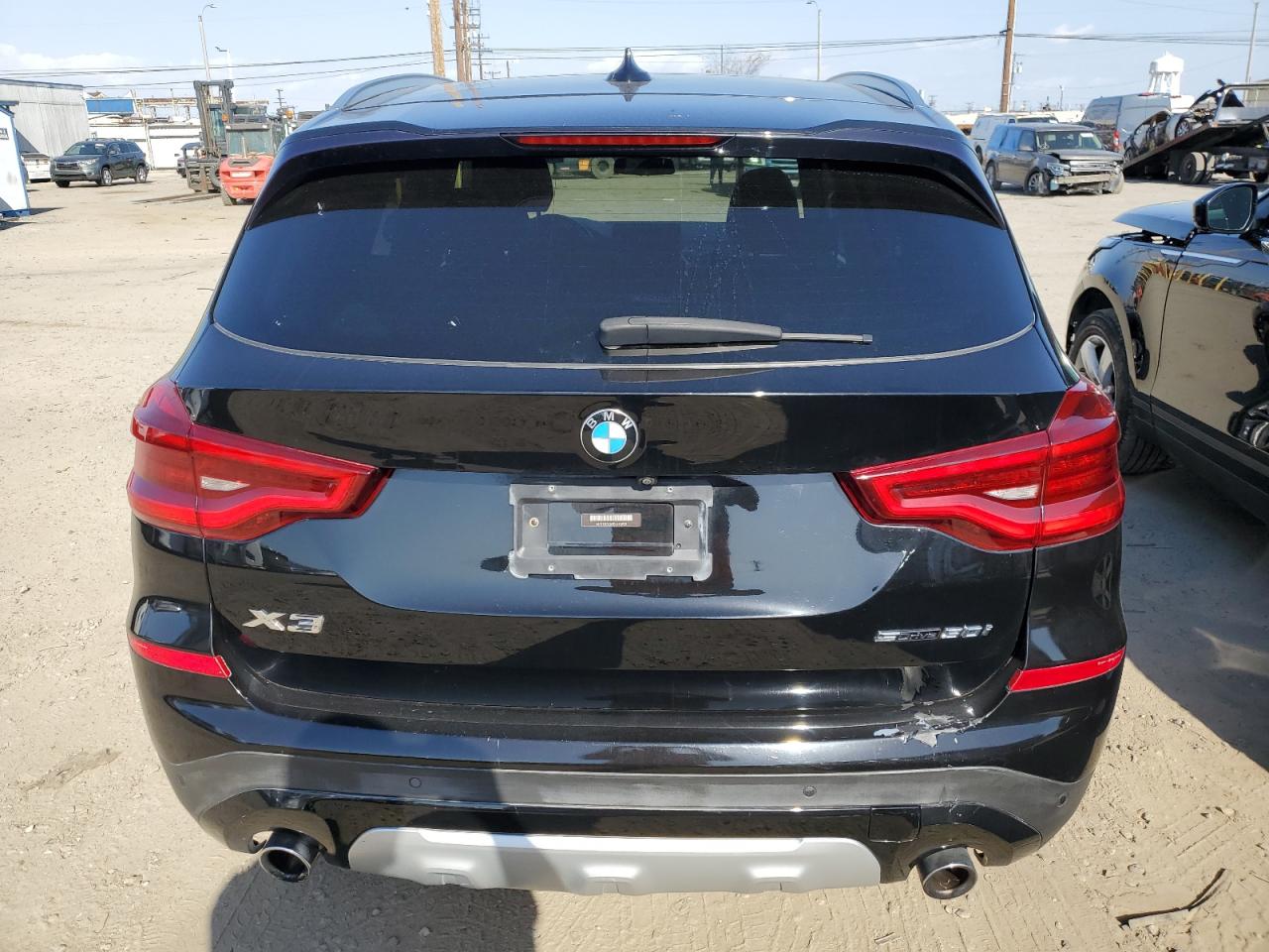 Photo 6 VIN: 5UXTR7C52KLE95923 - BMW X3 