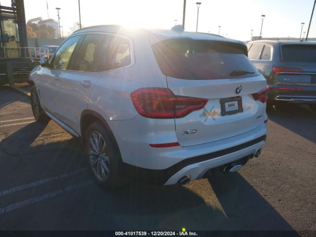 Photo 2 VIN: 5UXTR7C52KLF30024 - BMW X3 