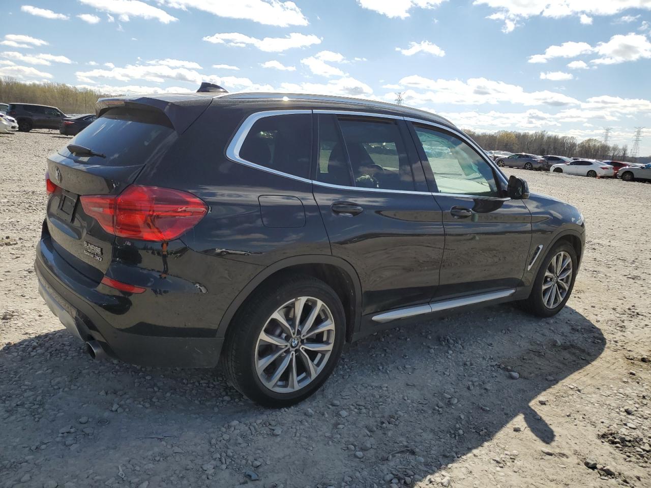 Photo 2 VIN: 5UXTR7C54KLF26444 - BMW X3 