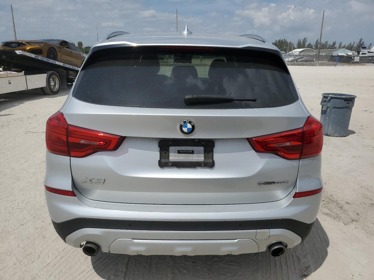 Photo 5 VIN: 5UXTR7C59KLF26097 - BMW X3 